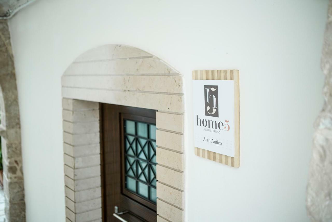 Home 5 - Arco Antico Putignano Exterior foto